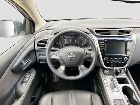 Used 2023 Nissan Murano SV FWD image 17