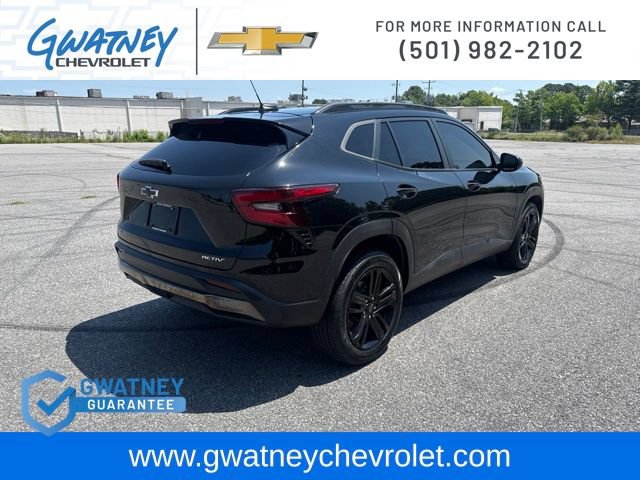 Used 2024 Chevrolet Trax ACTIV w/ Driver Confidence Package FWD image 5