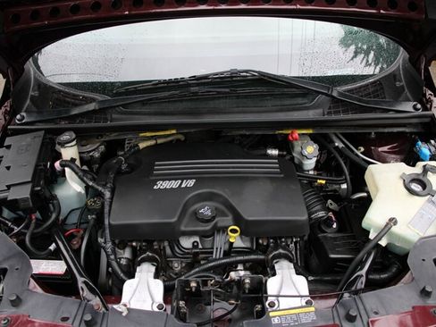 Used 2007 Chevrolet Uplander LT image 19