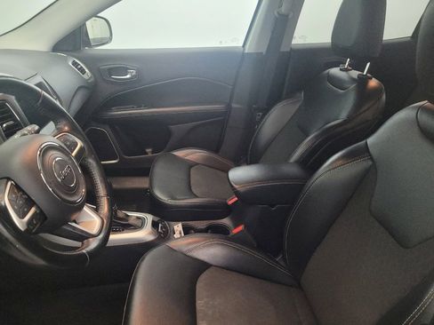 Used 2020 Jeep Compass Latitude AWD/4WD image 17
