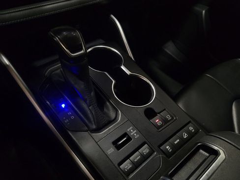 Used 2021 Toyota Highlander XLE image 26