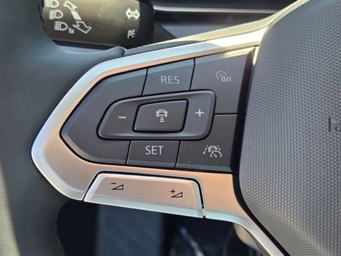 New 2026 Volkswagen Jetta SE FWD image 26