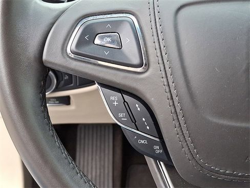 Used 2020 Lincoln MKZ image 21