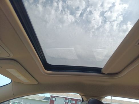 Used 2009 Chevrolet Malibu LTZ w/ HFV6 Engine Package image 22