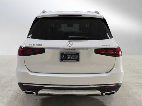 Used 2026 Mercedes-Benz GLS 450 4MATIC image 4