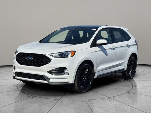 Certified 2024 Ford Edge ST-Line AWD/4WD image 3