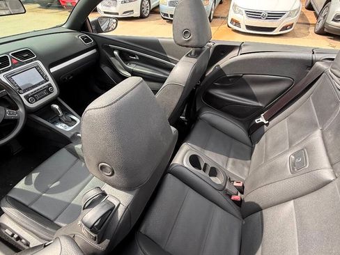 Used 2012 Volkswagen Eos Komfort FWD image 38