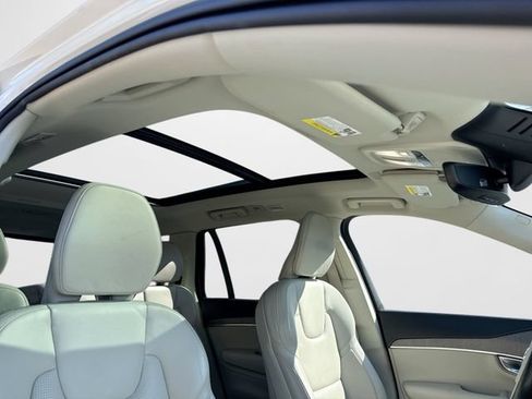 Certified 2023 Volvo XC90 B6 Ultimate w/ Protection Package AWD/4WD image 20