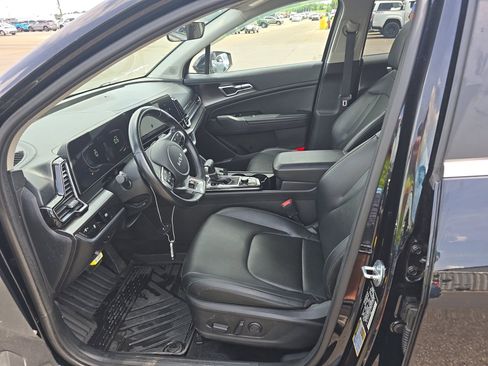 Used 2023 Kia Sportage EX FWD image 13