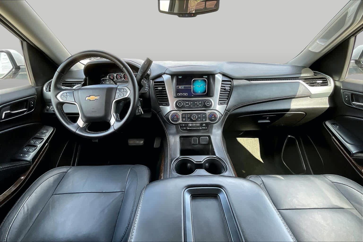 Used 2016 Chevrolet Suburban LS RWD image 15