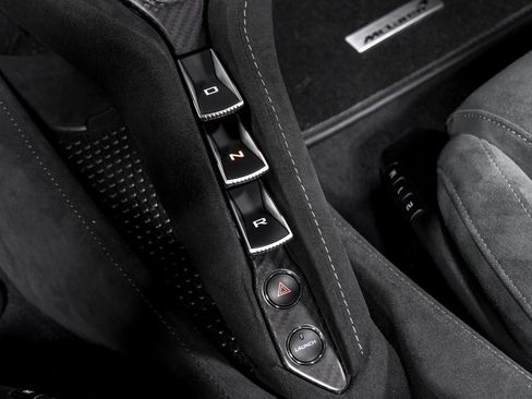 Used 2023 McLaren 720S Spider image 25