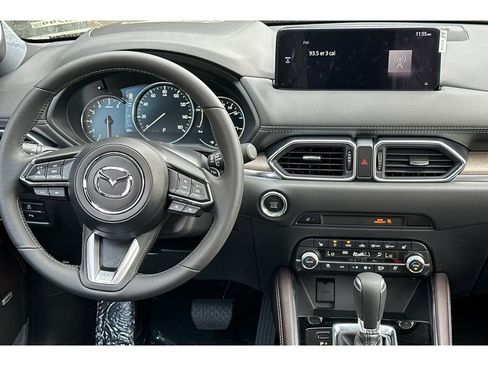 New 2025 MAZDA CX-5 Signature image 13