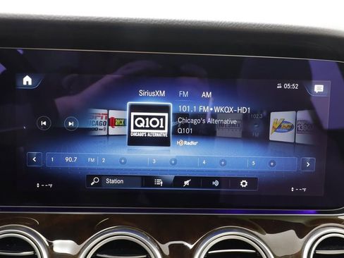 Used 2022 Mercedes-Benz E 450 4MATIC All-Terrain Wagon image 9