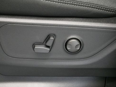 New 2026 RAM 1500 Big Horn AWD/4WD image 4