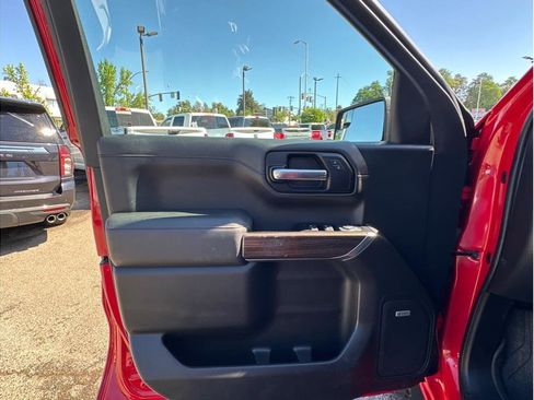 Used 2019 Chevrolet Silverado 1500 LT Trail Boss image 15