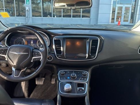 Used 2016 Chrysler 200 C w/ Navigation & Sound Group I image 7