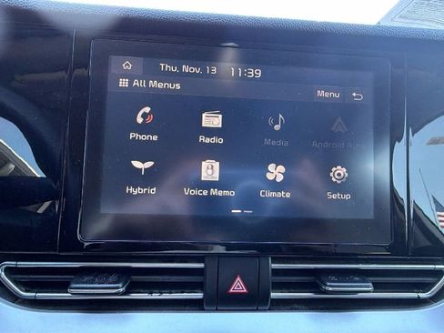 Used 2021 Kia Niro LX image 23