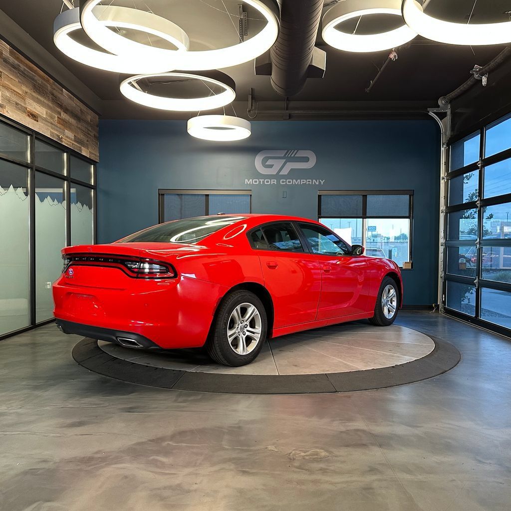 Used 2022 Dodge Charger SXT w/ Leather Interior Group RWD image 3
