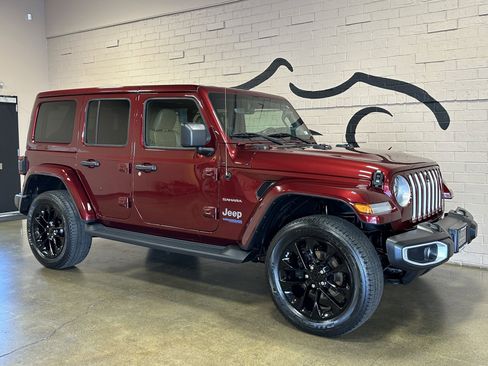 Used 2021 Jeep Wrangler Unlimited Sahara w/ Cold Weather Group image 2
