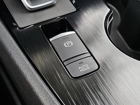 Certified 2023 Nissan Rogue SV image 23