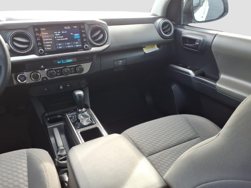 Used 2023 Toyota Tacoma SR5 AWD/4WD image 16
