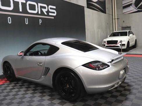 Used 2009 Porsche Cayman image 4