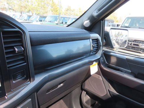 New 2026 Ford F150 Lariat image 15