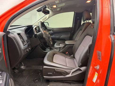 Used 2020 Chevrolet Colorado Z71 AWD/4WD image 5