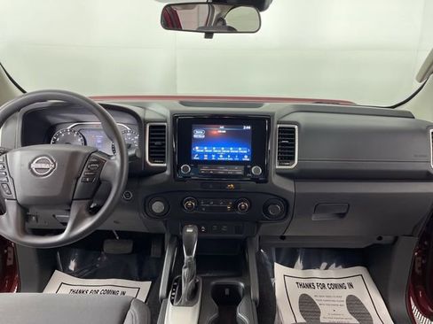 Used 2023 Nissan Frontier SV w/ Technology Package image 39