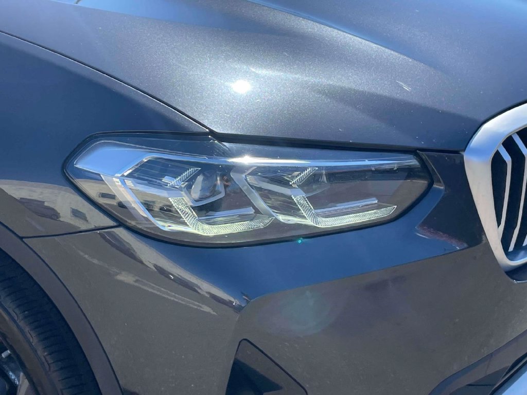 Used 2023 BMW X3 xDrive30i w/ Convenience Package w/ZPA AWD/4WD image 9