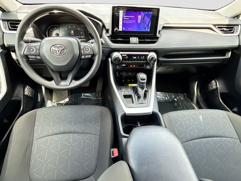 Used 2024 Toyota RAV4 XLE w/ Convenience Package image 16