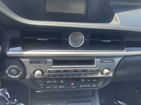 Used 2014 Lexus ES 350 FWD image 19