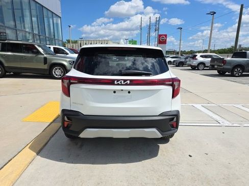 Used 2026 Kia Seltos LX FWD image 5