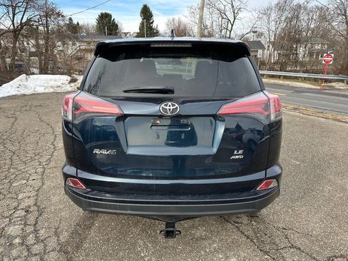 Used 2017 Toyota RAV4 LE image 14