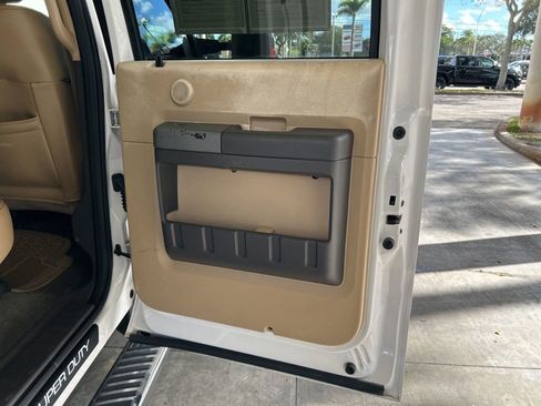 Used 2011 Ford F250 Lariat w/ Lariat Ultimate Pkg image 29