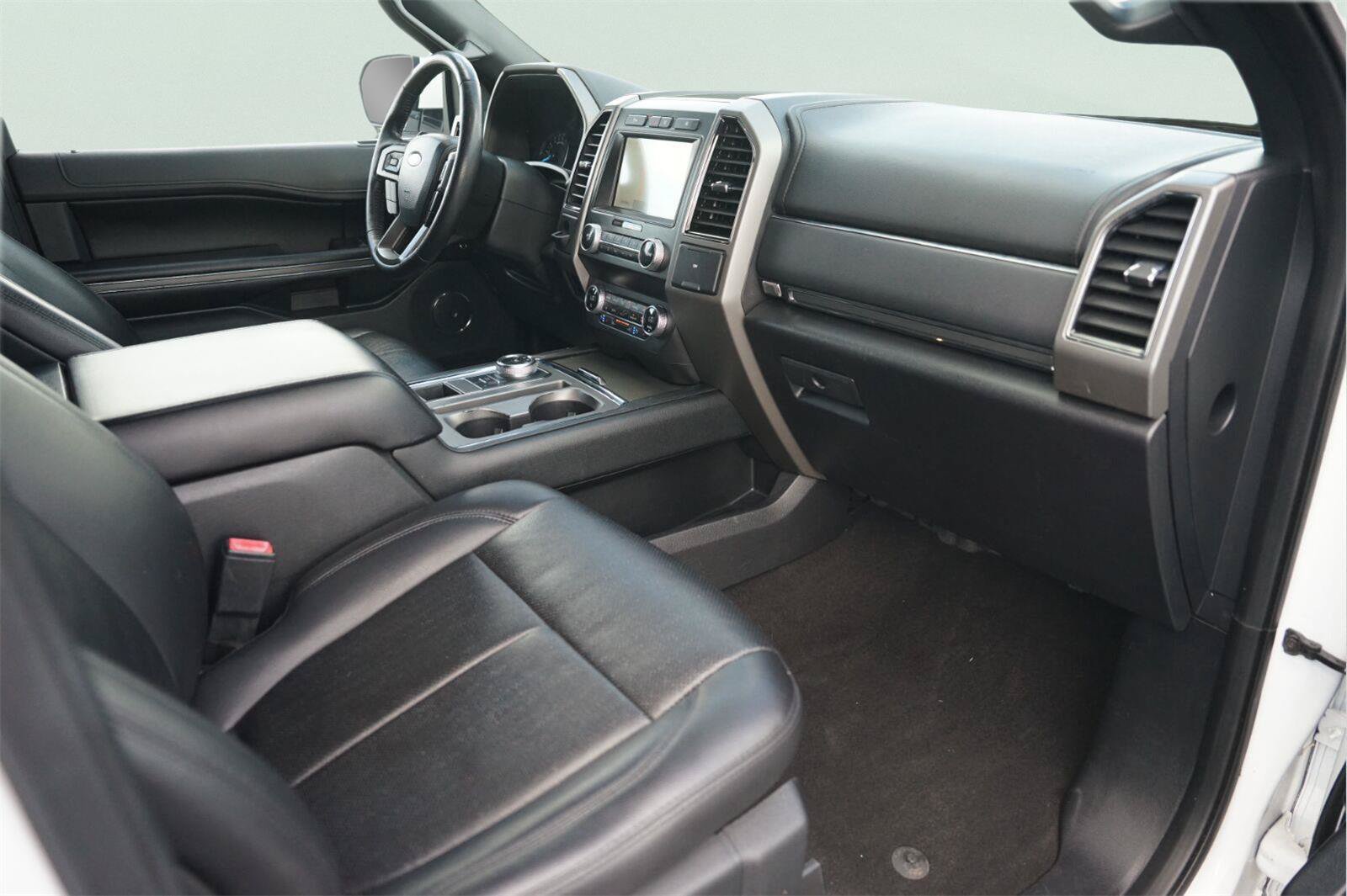 Used 2020 Ford Expedition Max XLT w/ Equipment Group 202A RWD image 20