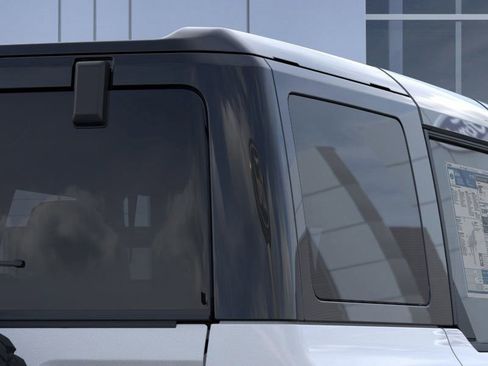 New 2025 Ford Bronco Badlands image 25