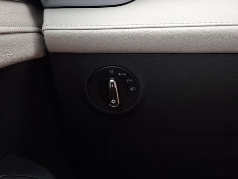 New 2026 Volkswagen Taos SEL AWD/4WD image 15