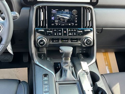 New 2026 Lexus LX 600 4WD w/ Luxury Package image 11