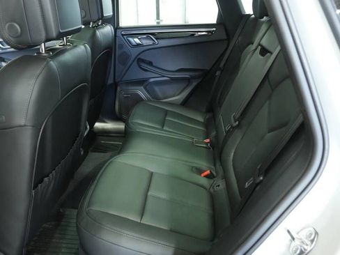 Certified 2026 Porsche Macan AWD/4WD image 27