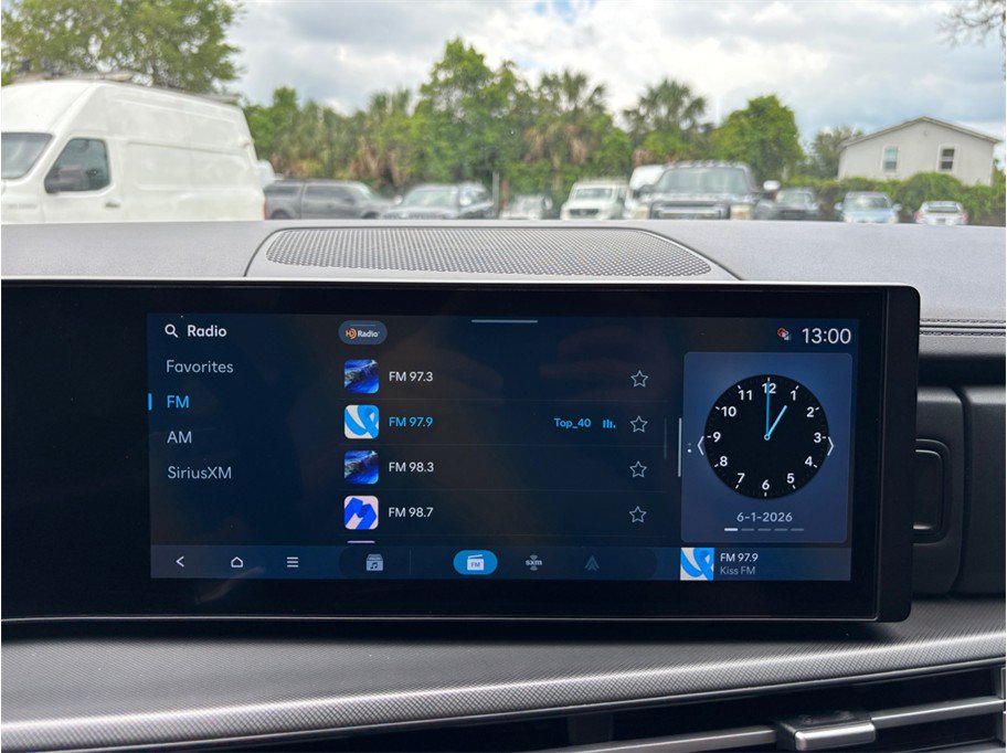 Used 2025 Hyundai Santa Fe SEL FWD image 28