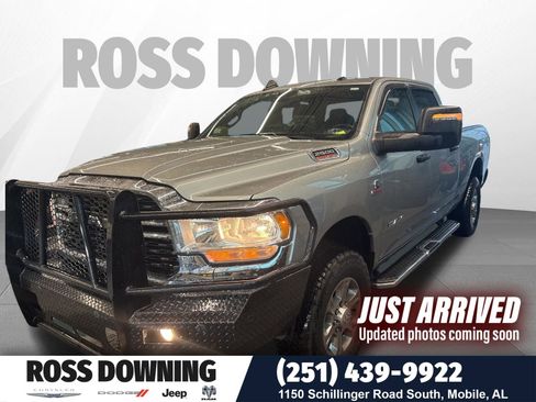 Used 2024 RAM 2500 Big Horn AWD/4WD image 1