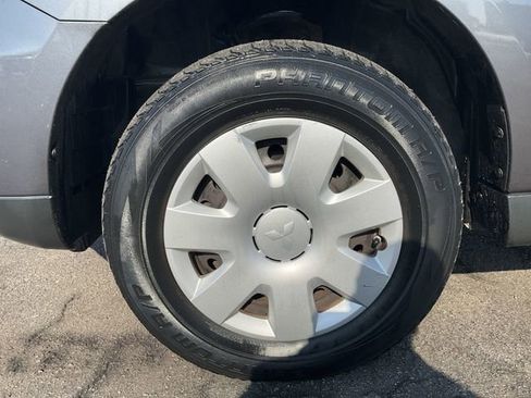 Used 2011 Mitsubishi Outlander ES image 7