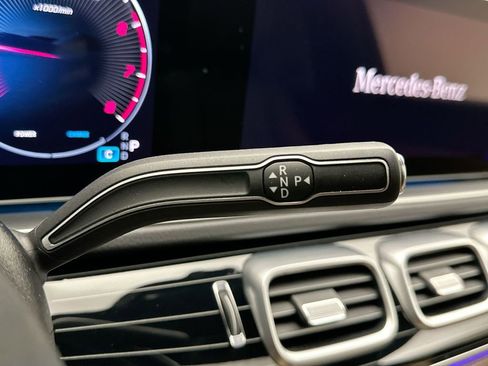 Used 2024 Mercedes-Benz GLE 350 4MATIC image 24