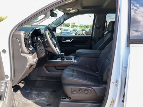 New 2026 GMC Sierra 1500 SLT w/ SLT Premium Package AWD/4WD image 7