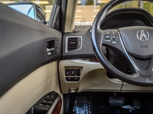 Used 2017 Acura TLX V6 w/ Technology Package FWD image 28