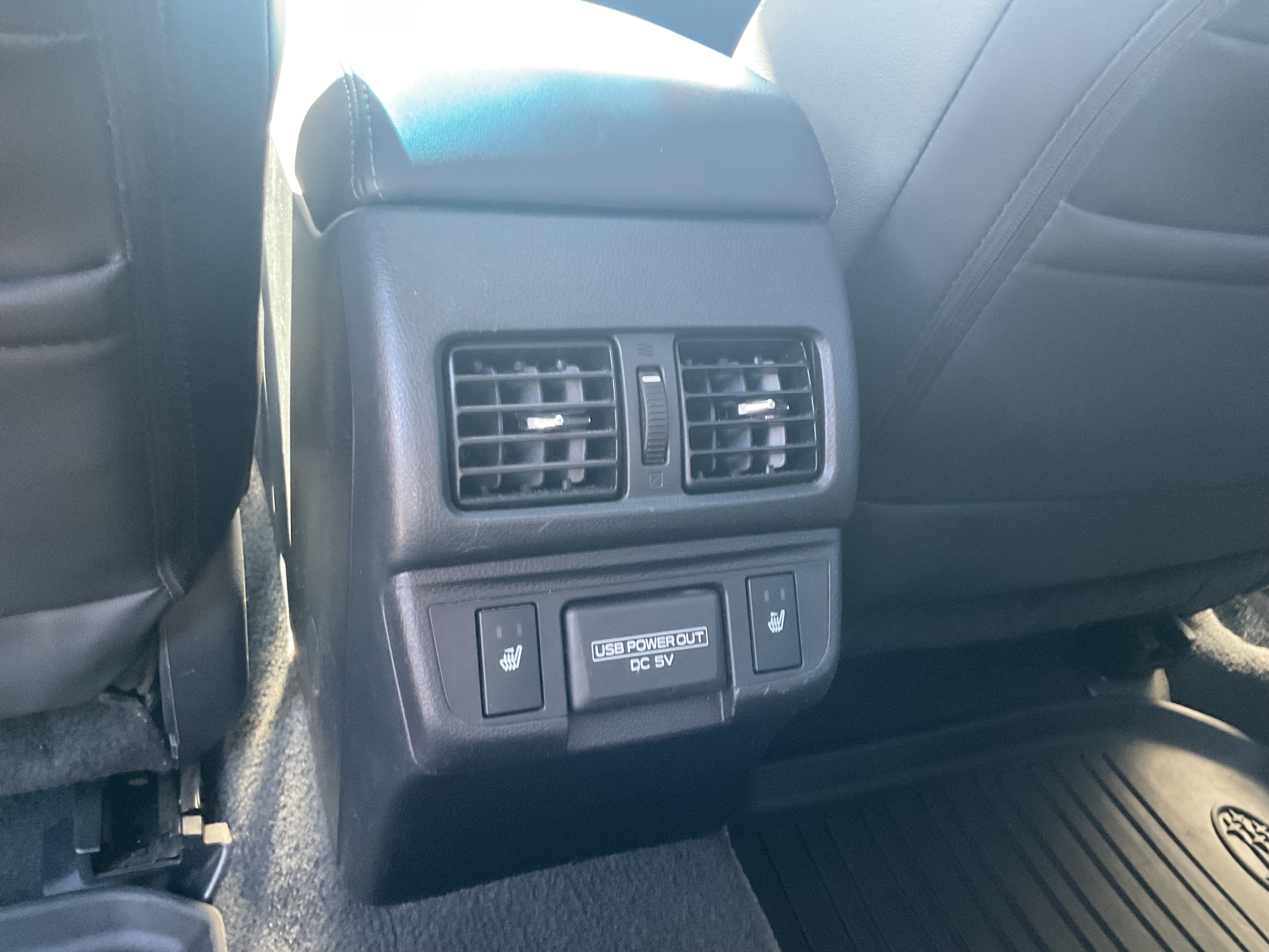 Used 2018 Subaru Outback 3.6R Limited AWD/4WD image 14