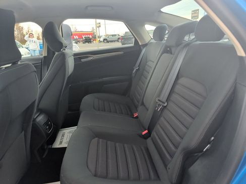 Used 2019 Ford Fusion SE image 20