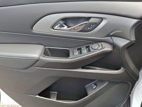 Certified 2023 Chevrolet Traverse LT AWD/4WD image 12