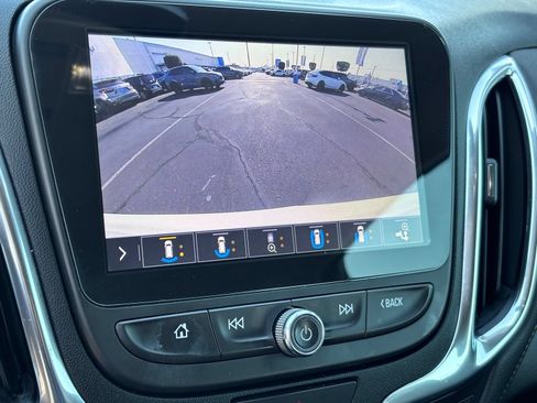 Used 2020 Chevrolet Equinox Premier FWD image 29